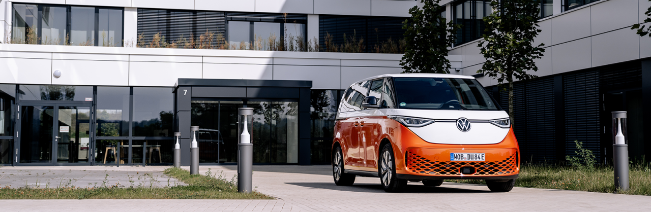 We connect vehicles to the future